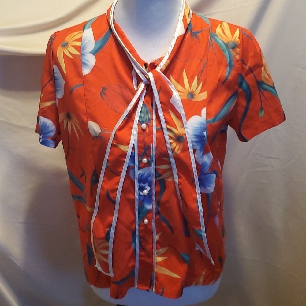 Denimland Floral Hawaiian Front Tie Blouse SZ MD